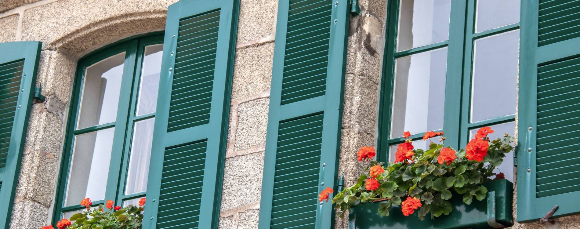 Pose de volets, moustiquaires et brise-soleil orientables autour de Strasbourg et Erstein Colmar